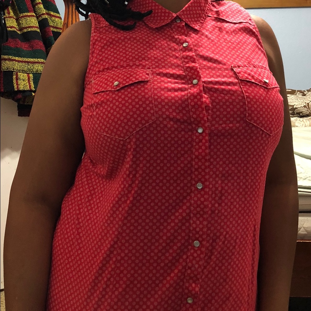 Red and White Sleeveless Shirt